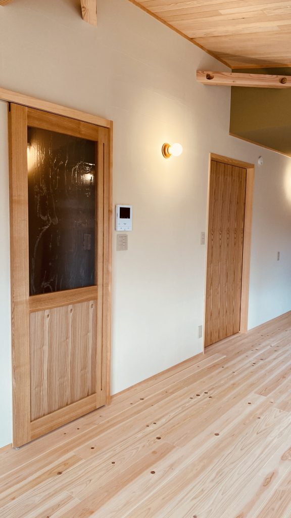 手に触れるたび愛着がわく建具