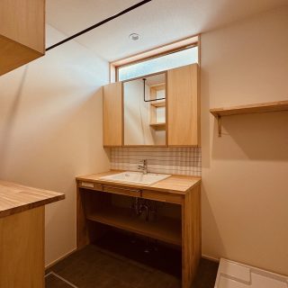 朝、鏡を見るのが楽しみになる洗面台