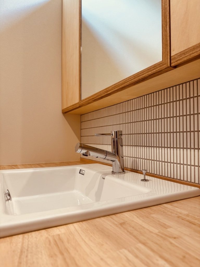 憧れのライフスタイルが叶う造作洗面台