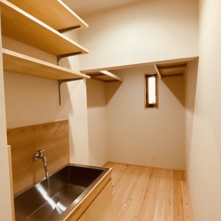 水屋と納戸