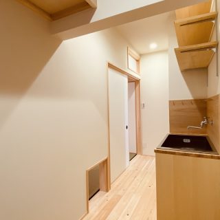 茶室に隣接する水屋
