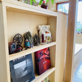キッチンカウンター横の見せる収納